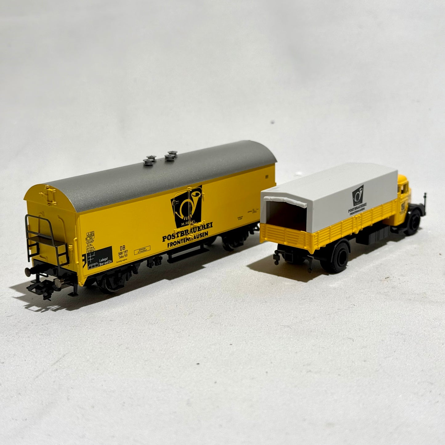 Märklin 94211 Kühlwagen mit LKW H0