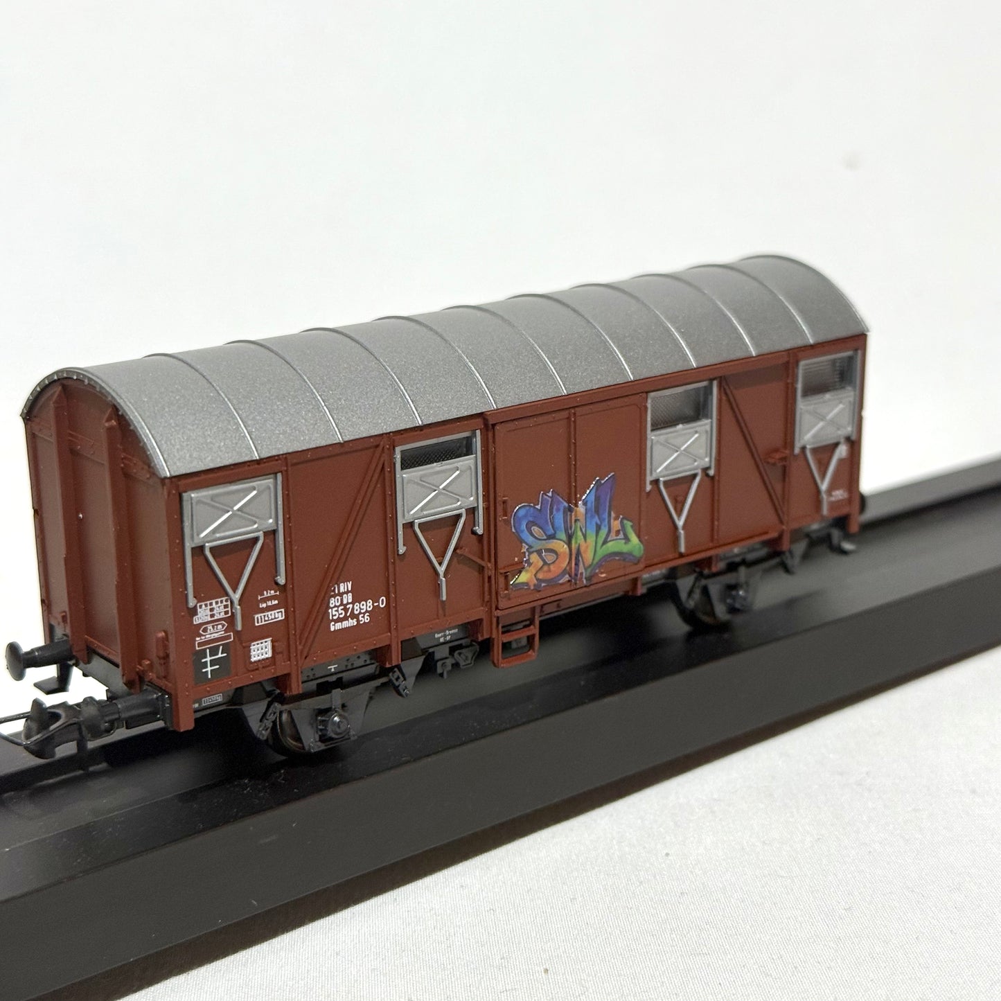 Roco 46835 Güterwagen mit Graffiti DC H0