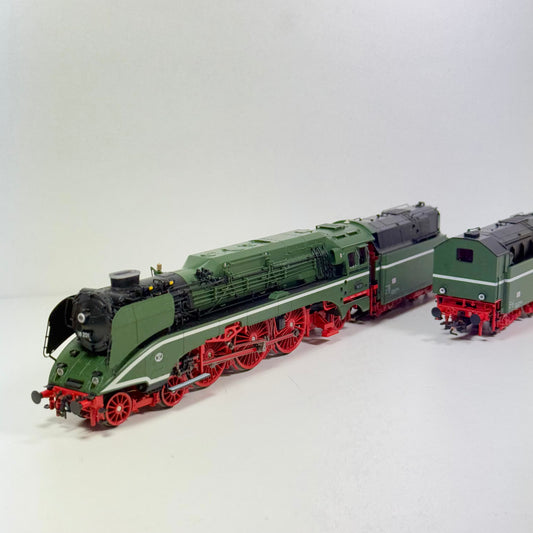 Märklin 38201 Dampflokomotive 18 201 MFX+Sound H0