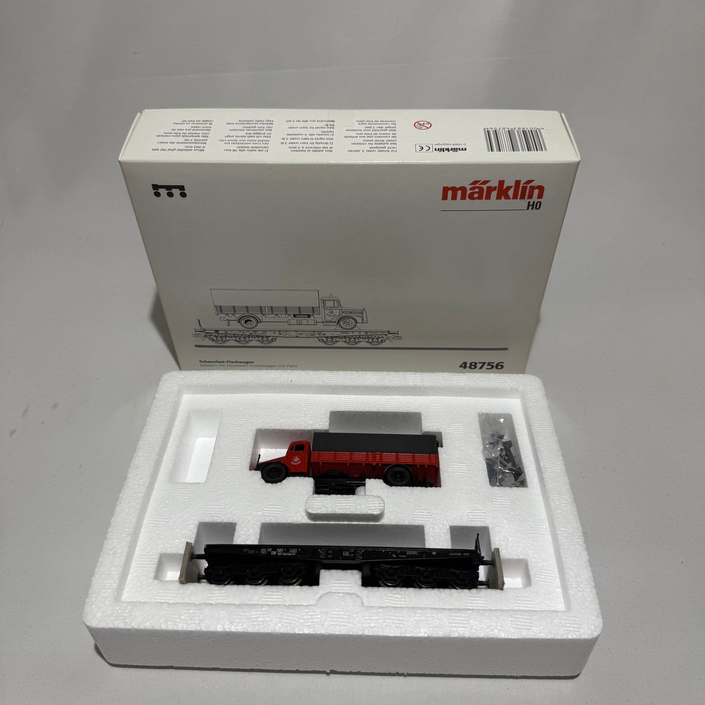 Märklin 48756 Schwerlast-Flachwagen mit Feuerwehrgerätewagen