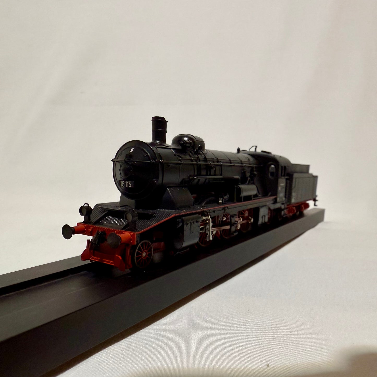 Märklin 37115 Dampflokomotive BR 18.1 DB