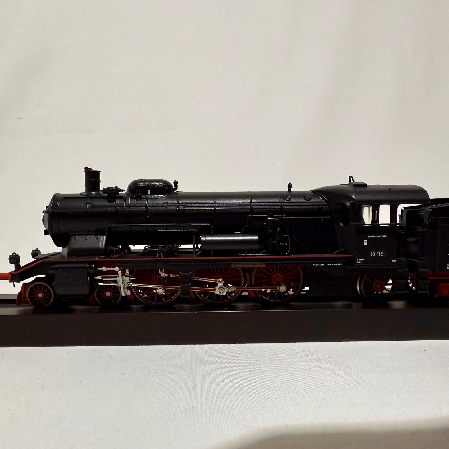 Märklin 37115 Dampflokomotive BR 18.1 DB