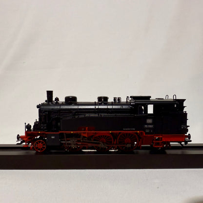 Märklin 39753 Dampflokomotive BR 75.4 DB