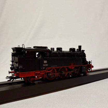Märklin 39753 Dampflokomotive BR 75.4 DB