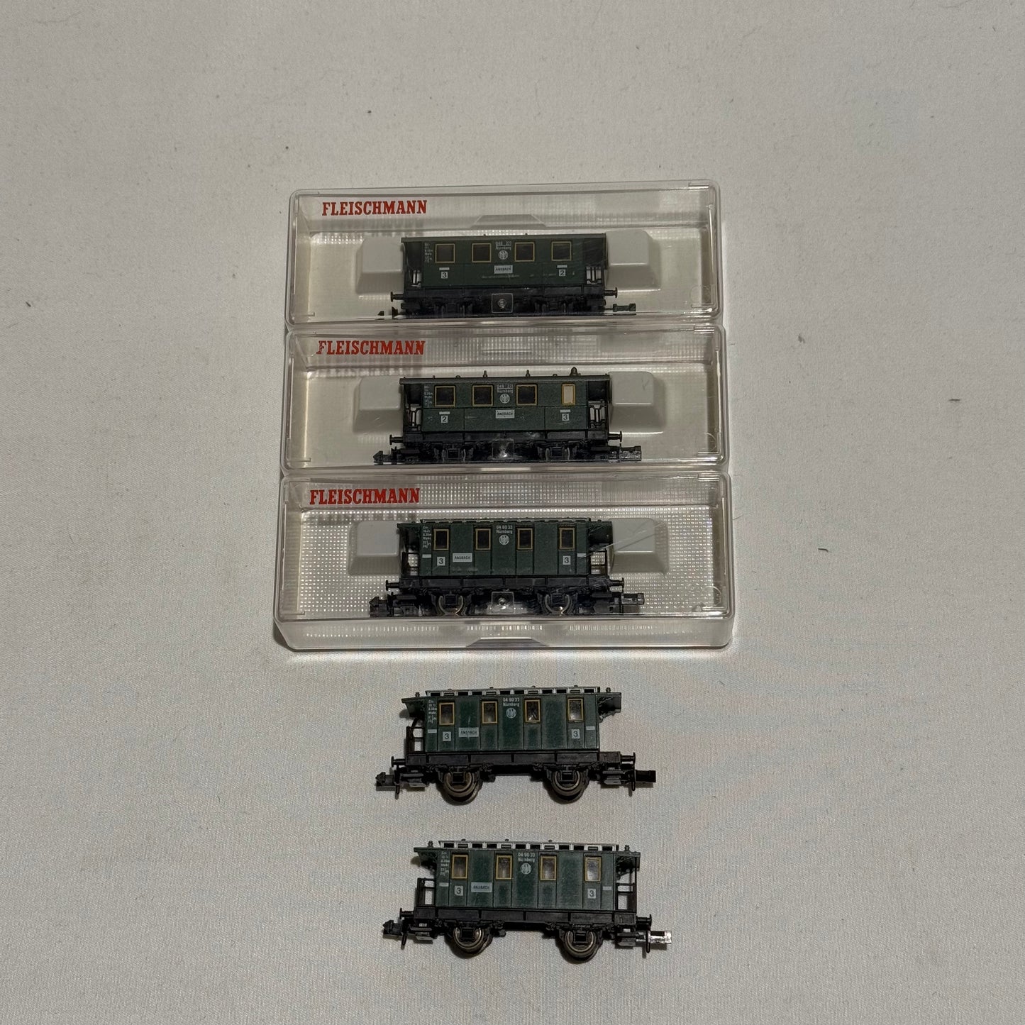 Fleischmann 8052 & 8051 Personenwagen (5 Stück) Spur N