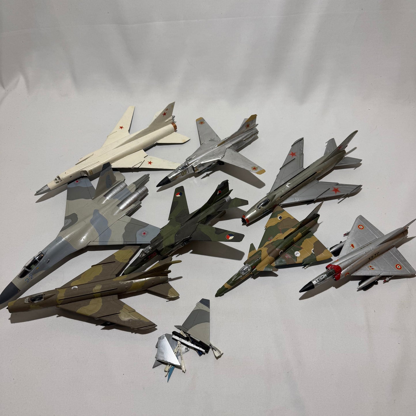 Kampfjets für Bastler (8 Stück)