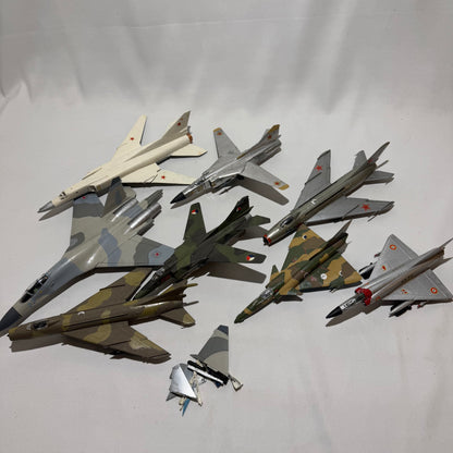 Kampfjets für Bastler (8 Stück)
