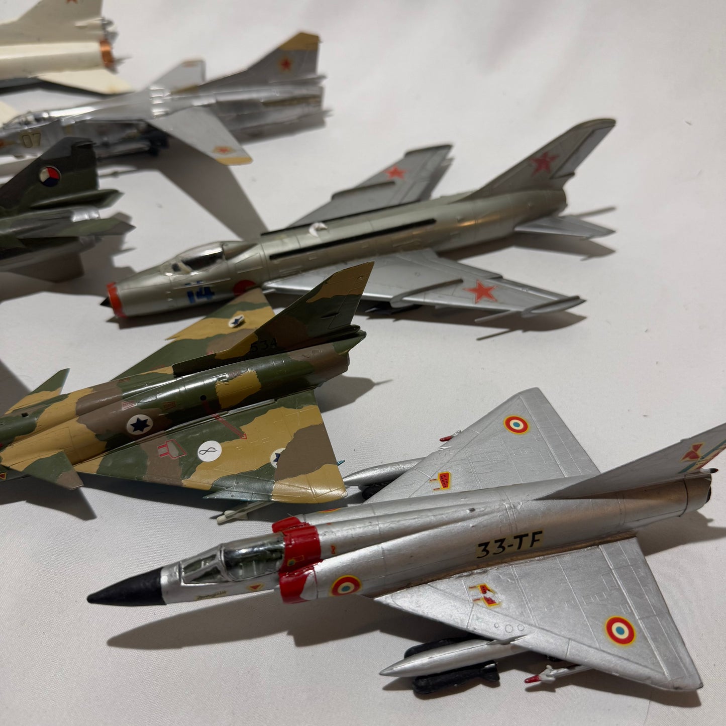 Kampfjets für Bastler (8 Stück)