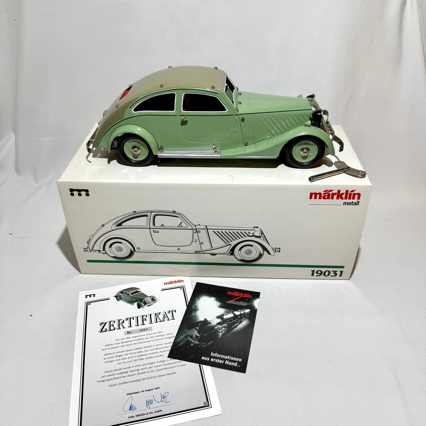 Märklin Metall 19031 Stromlinien-Limousine