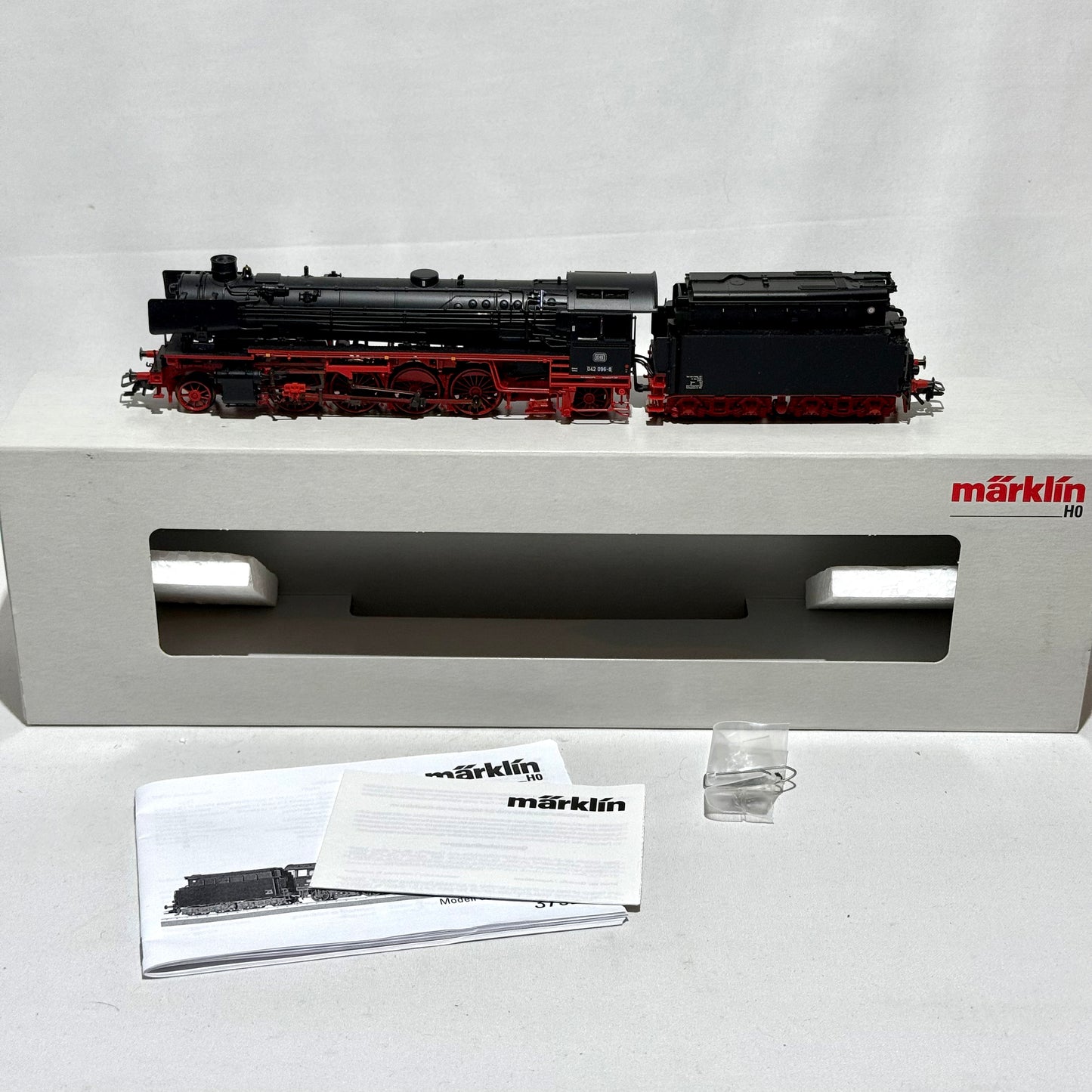 Märklin 37925 Dampflokomotive BR 42 MFX+Sound H0