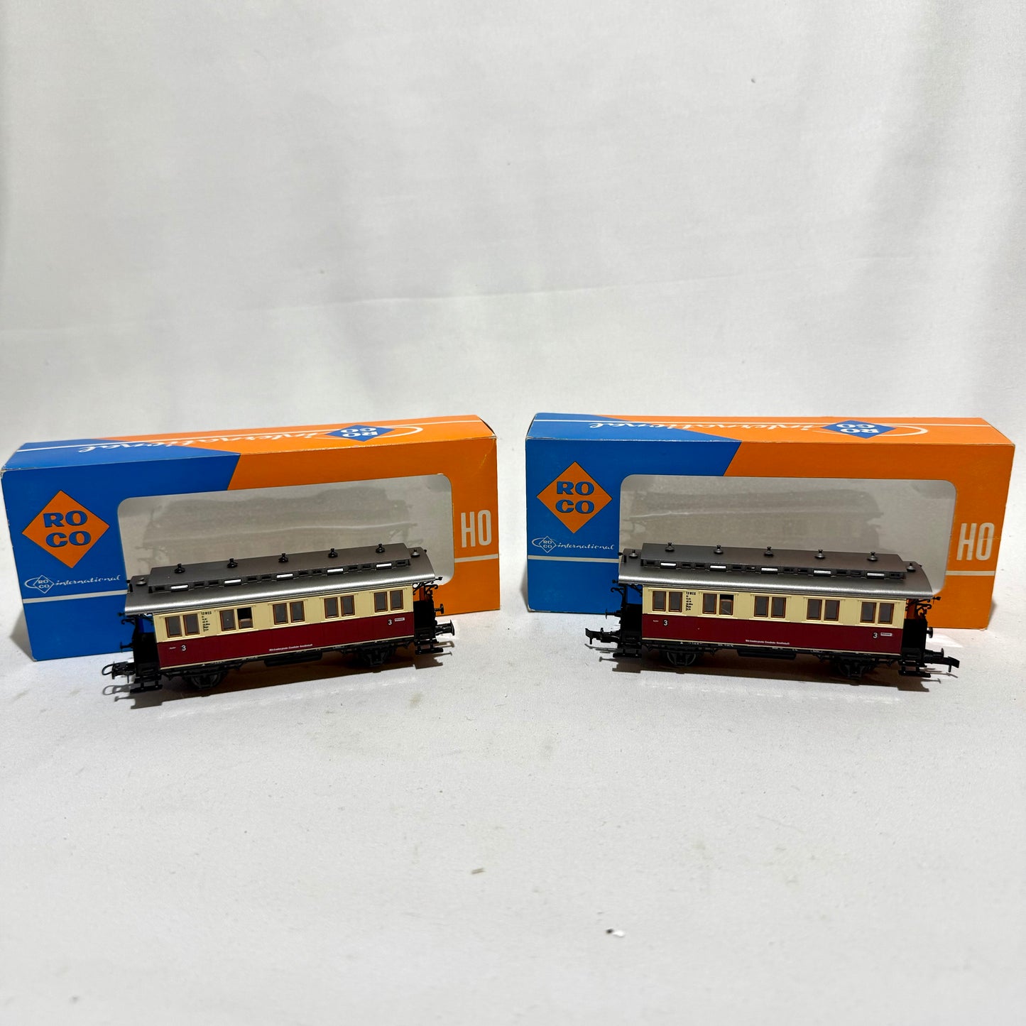 Roco 2x 4212 Personenwagen DC H0