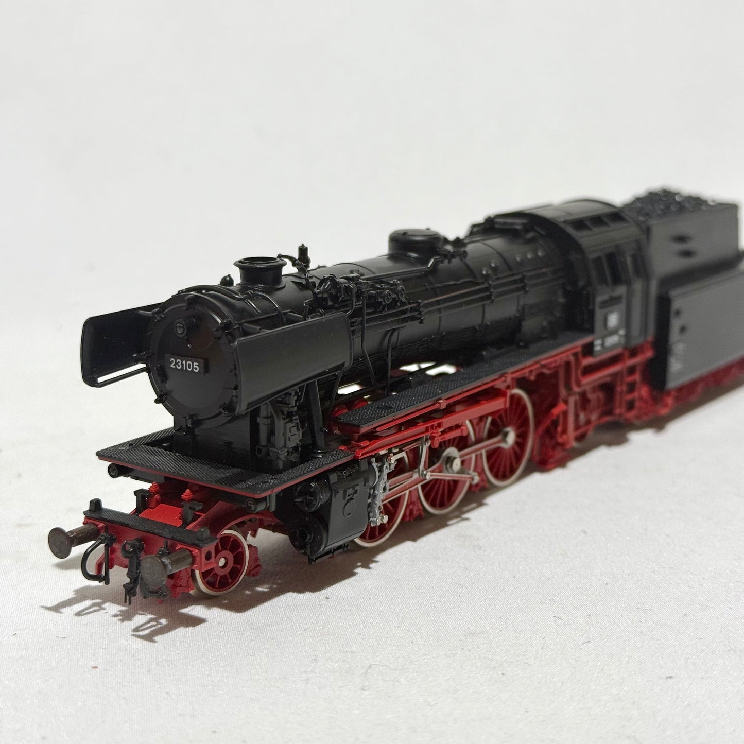 Roco 04120 A Dampflokomotive BR 23 DC H0