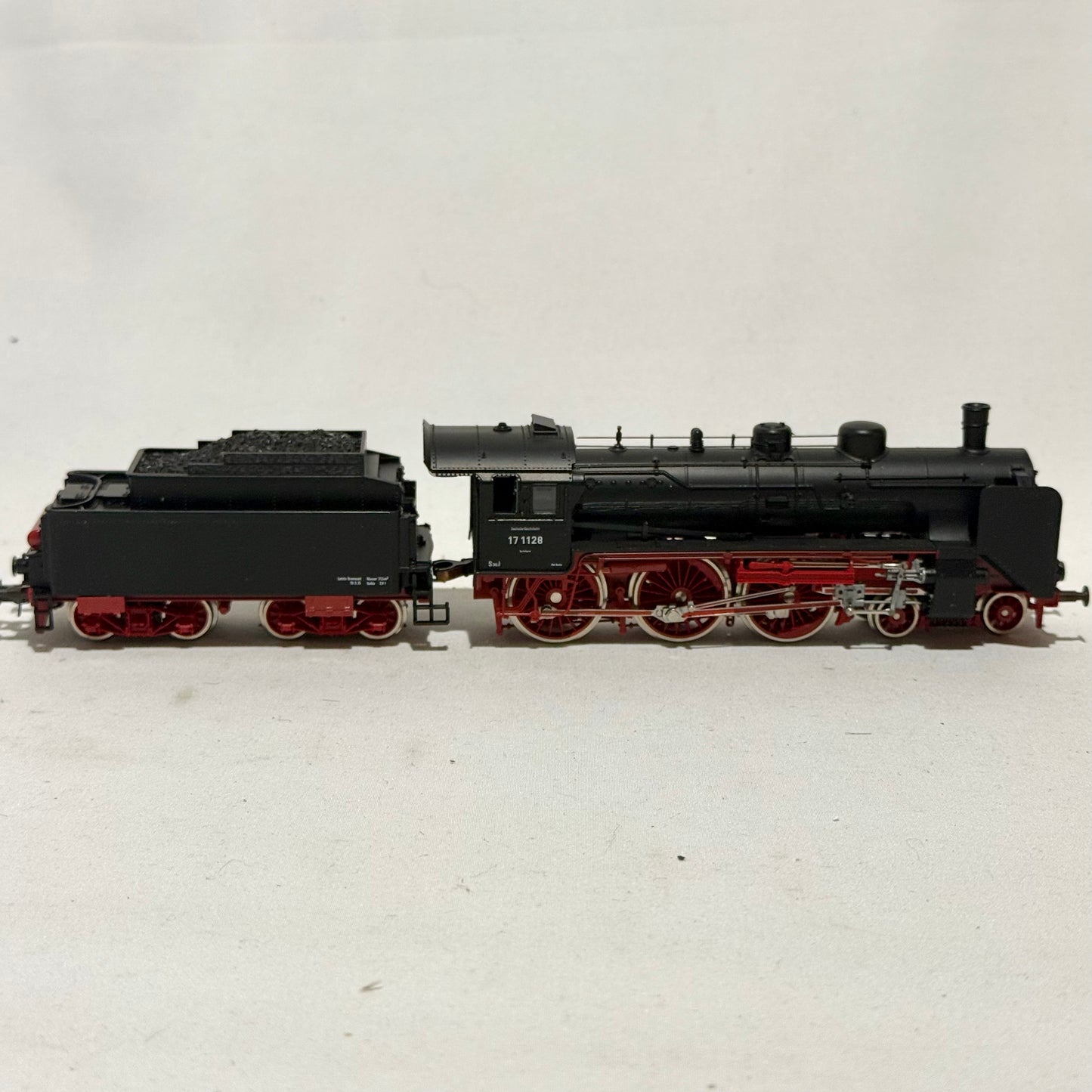 Roco 04125 B Dampflokomotive BR 17 DC H0
