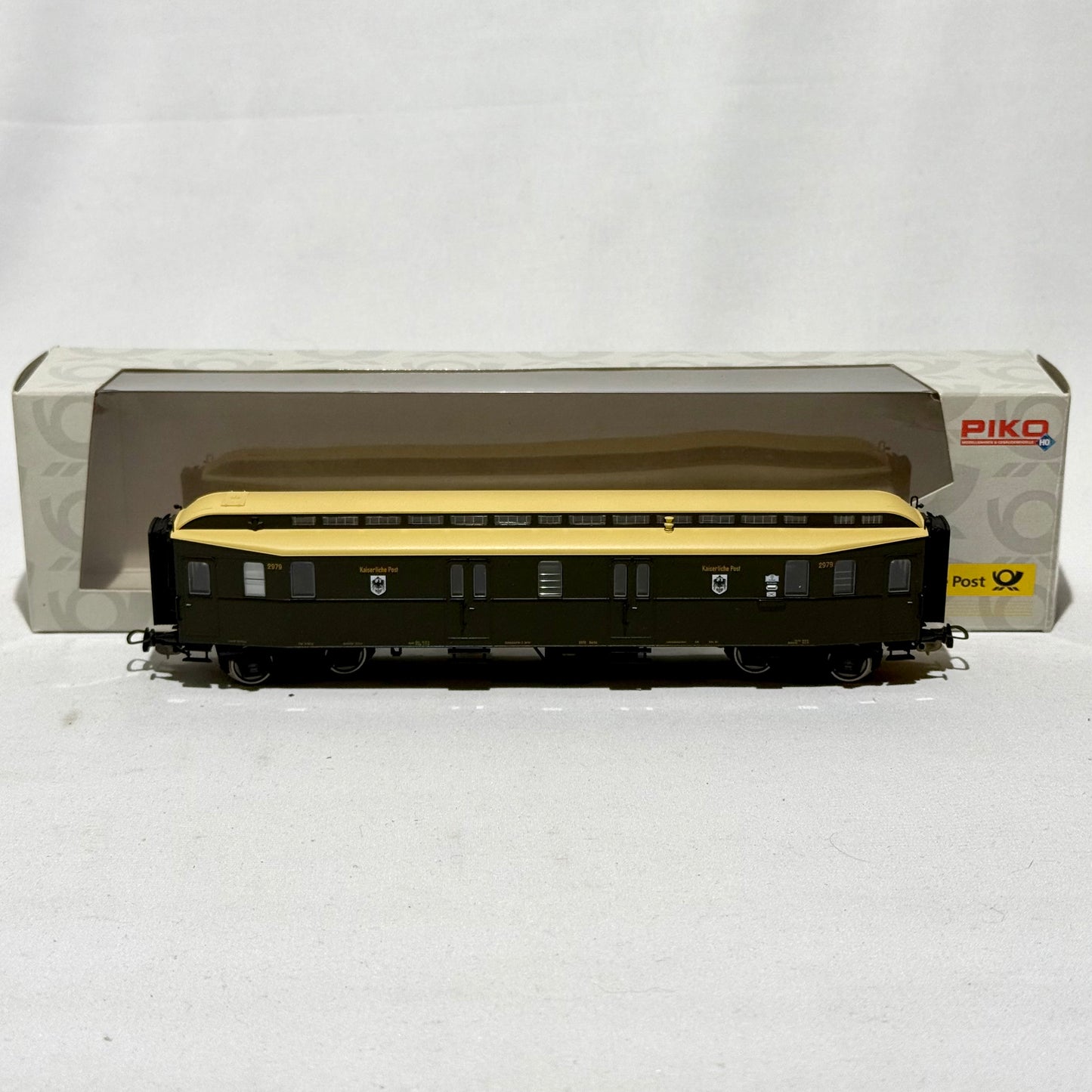 Piko 5332 0/10 Kaiserliche Post DC H0