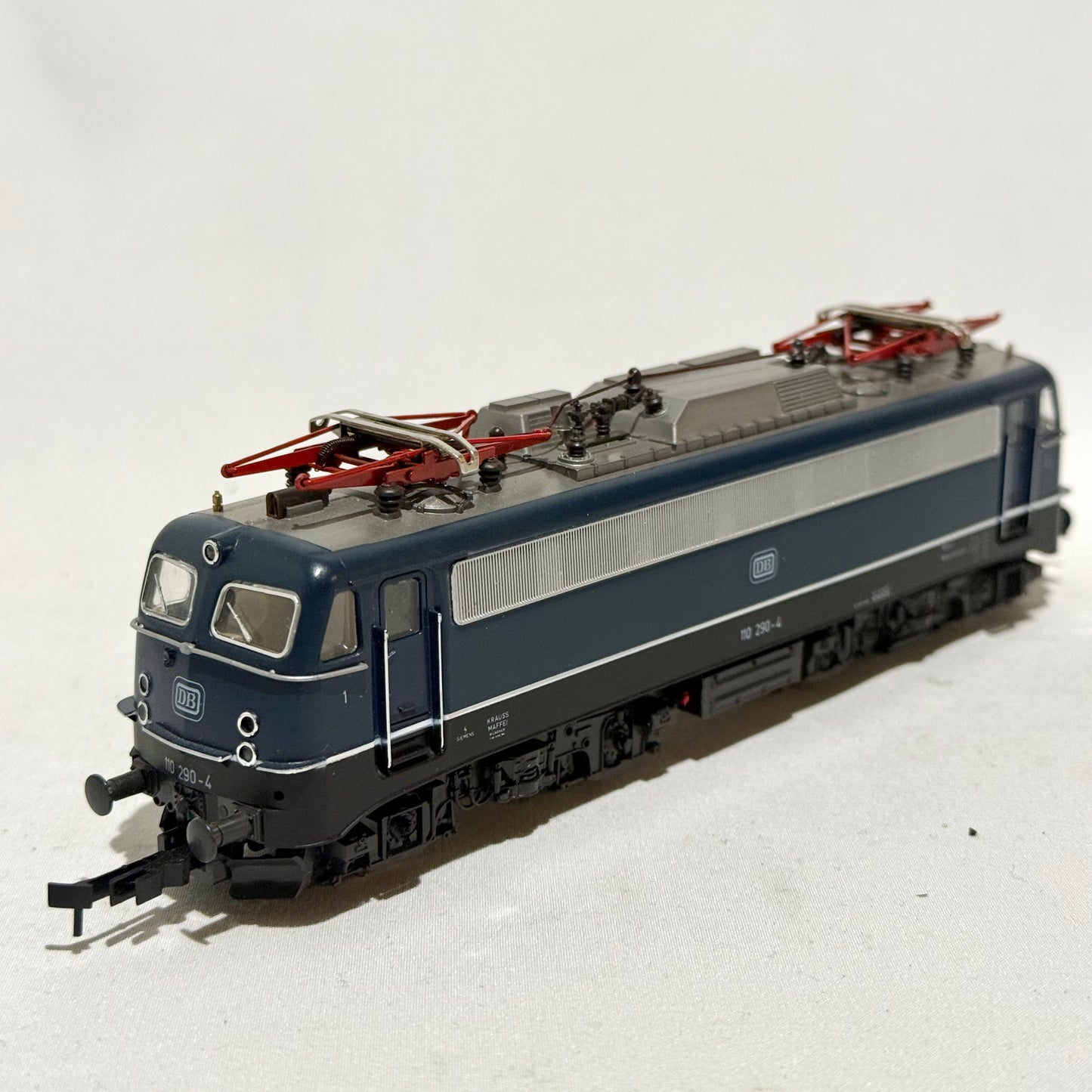 Roco 4137 A Elektrolokomotive BR 110 DC H0