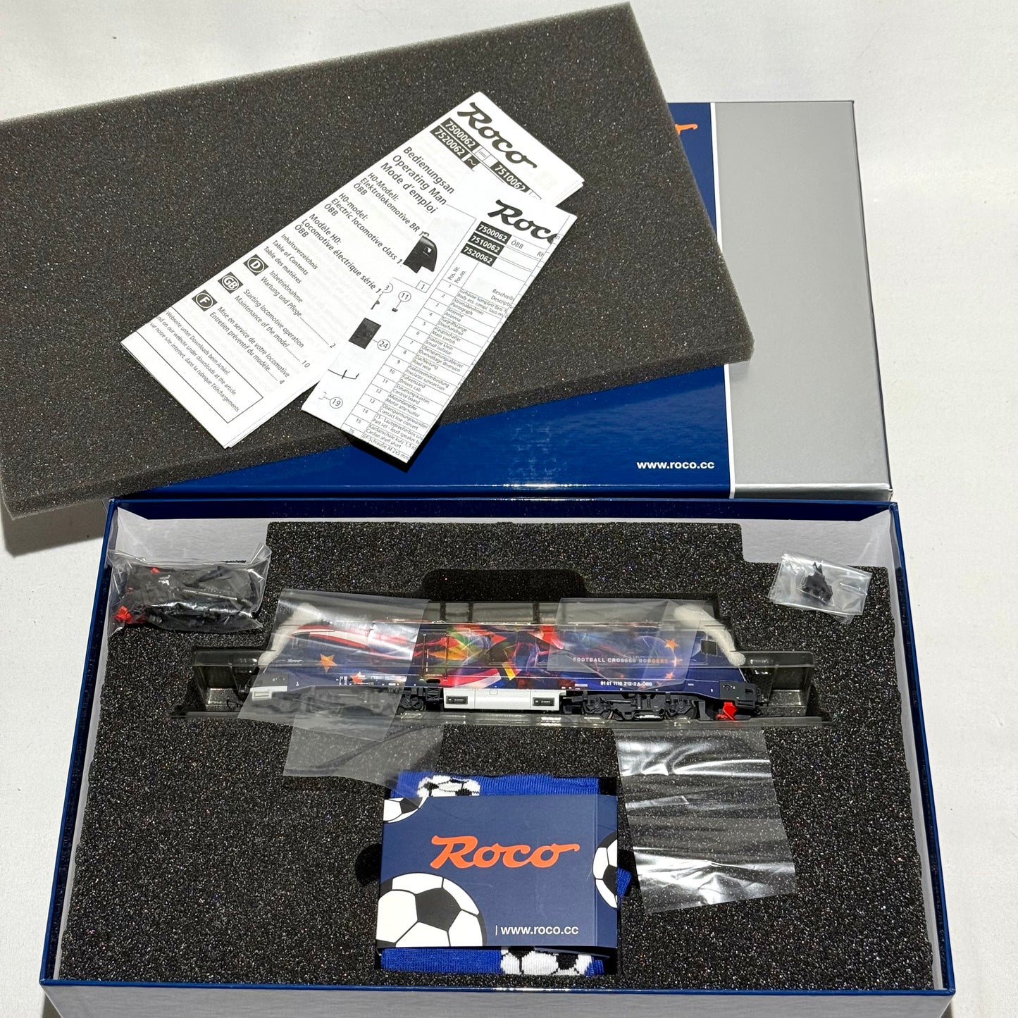 Roco 7500062 Elektrolokomotive Rh 1116 „Fußball vereint Europa“ ÖBB H0