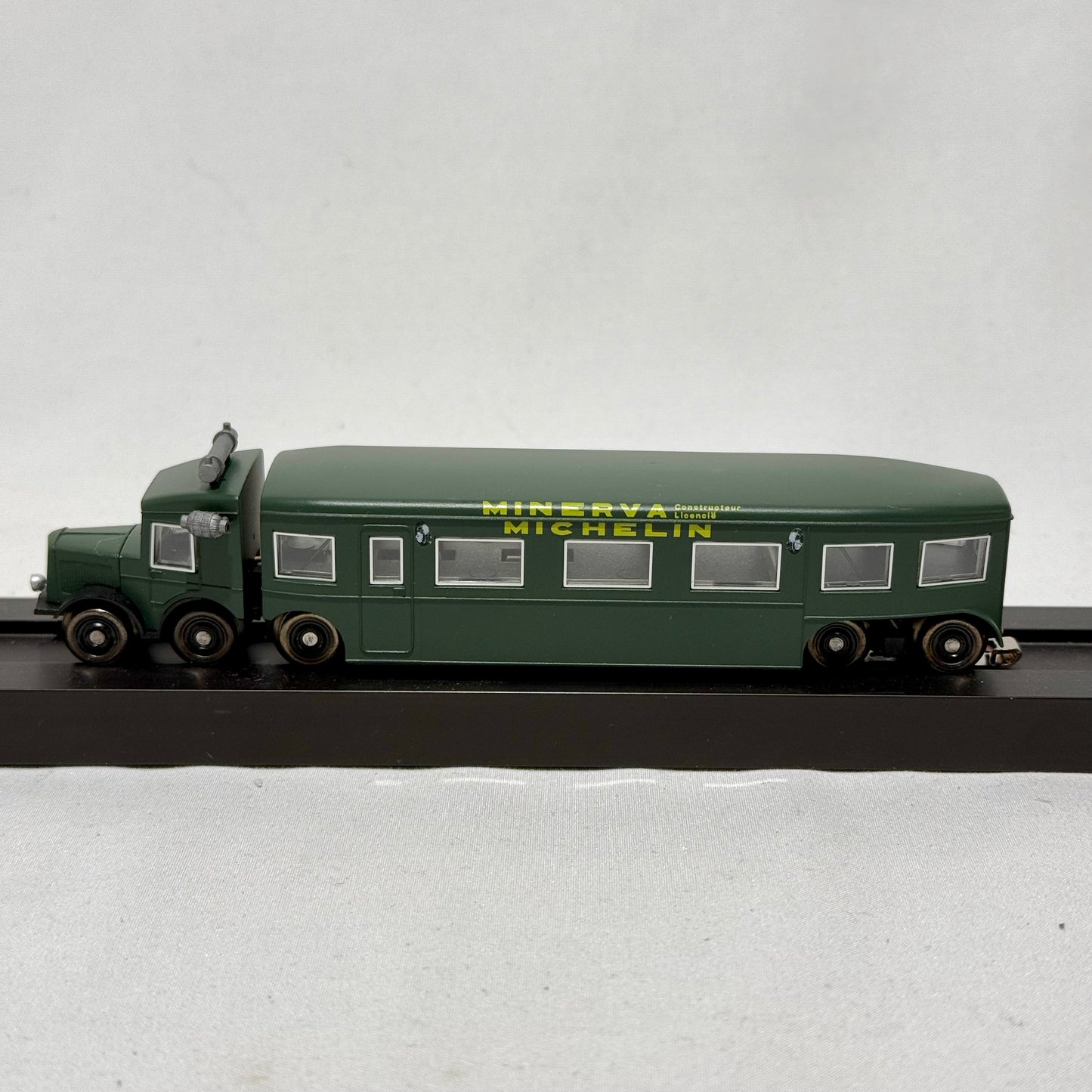 Märklin 3123 Schienenbus "Micheline" Minerva H0