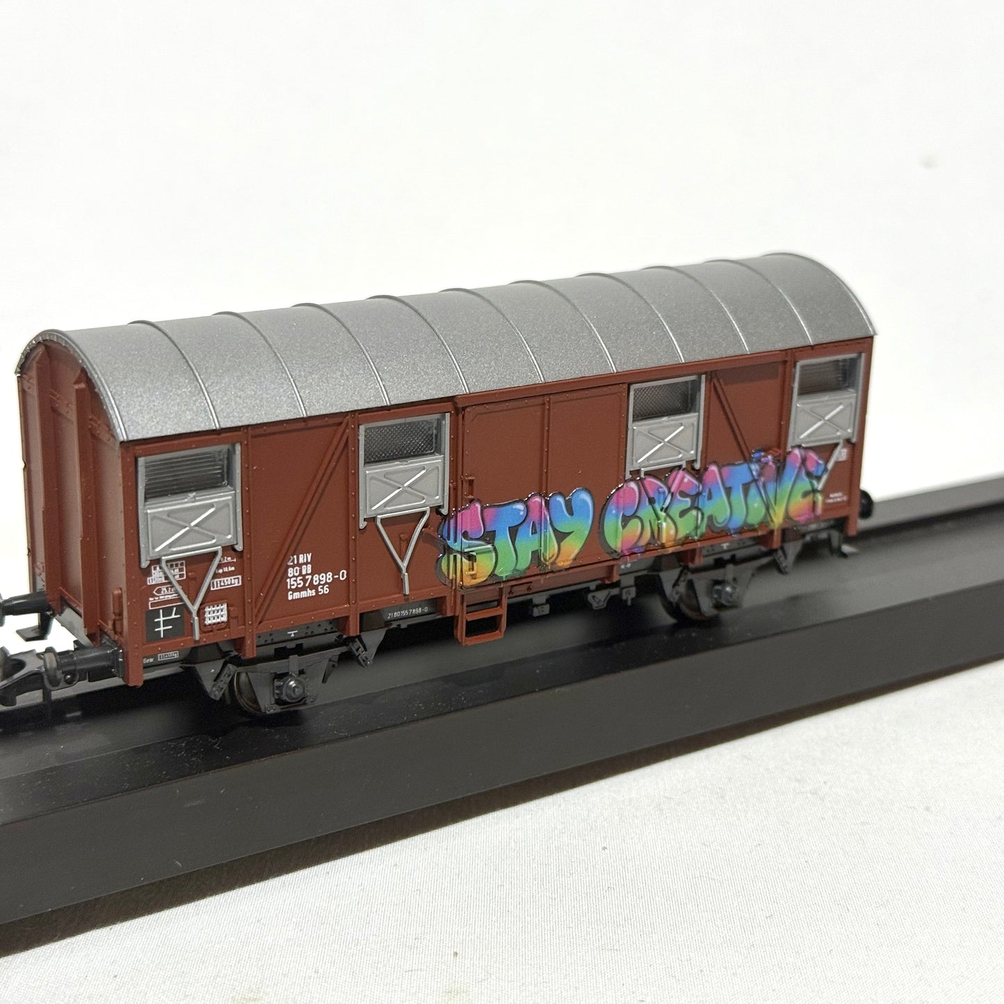 Roco 46835 Güterwagen mit Graffiti DC H0