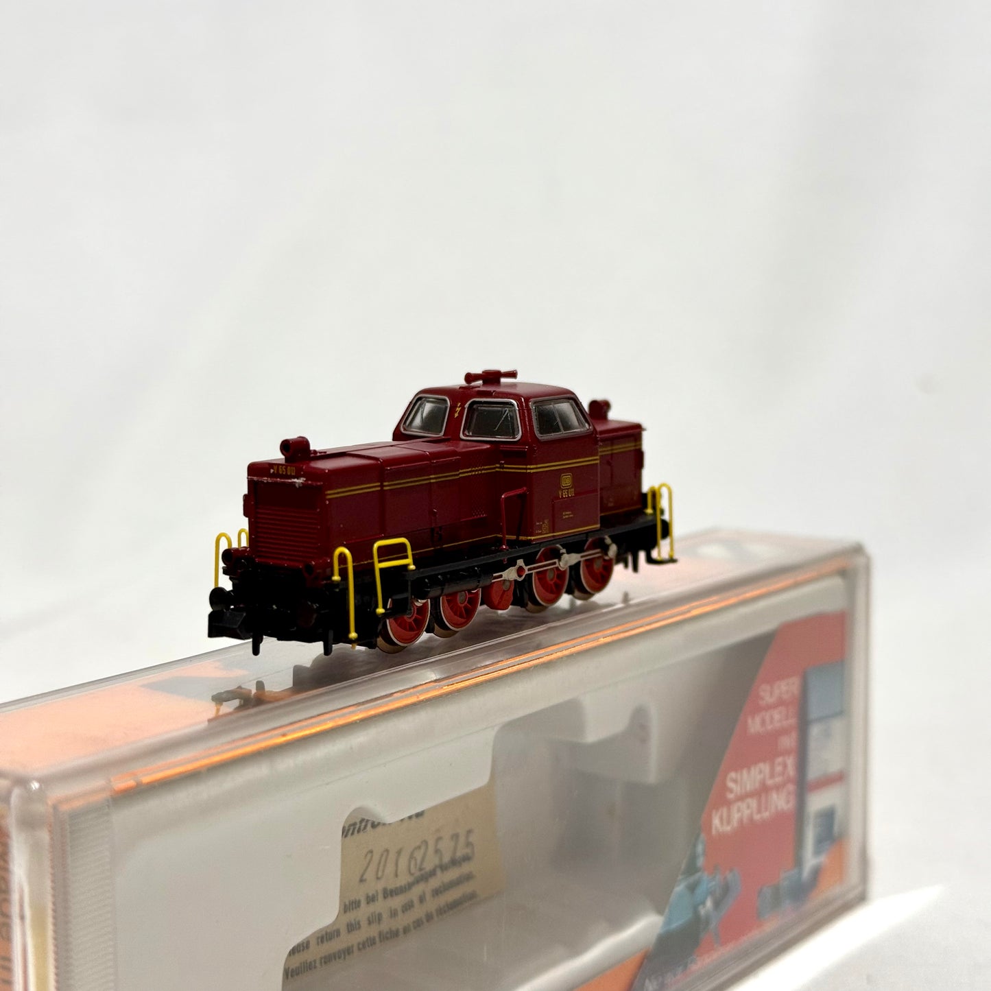 Arnold 2016 Diesellokomotive V65 DC Spur N