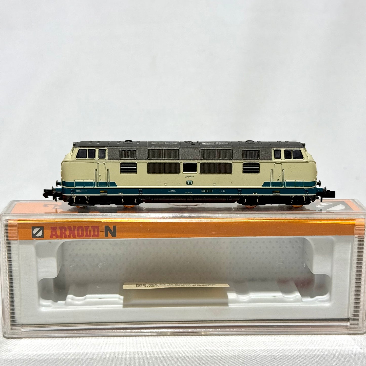 Arnold 2024 Diesellokomotive V220 DC Spur N