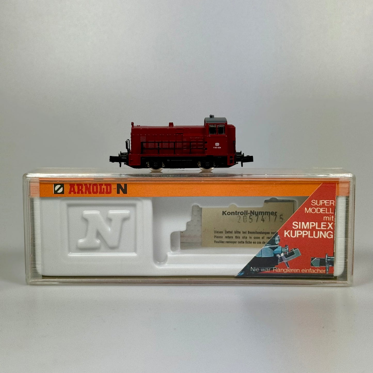 Arnold 2057 Diesellokomotive V45 DC Spur N