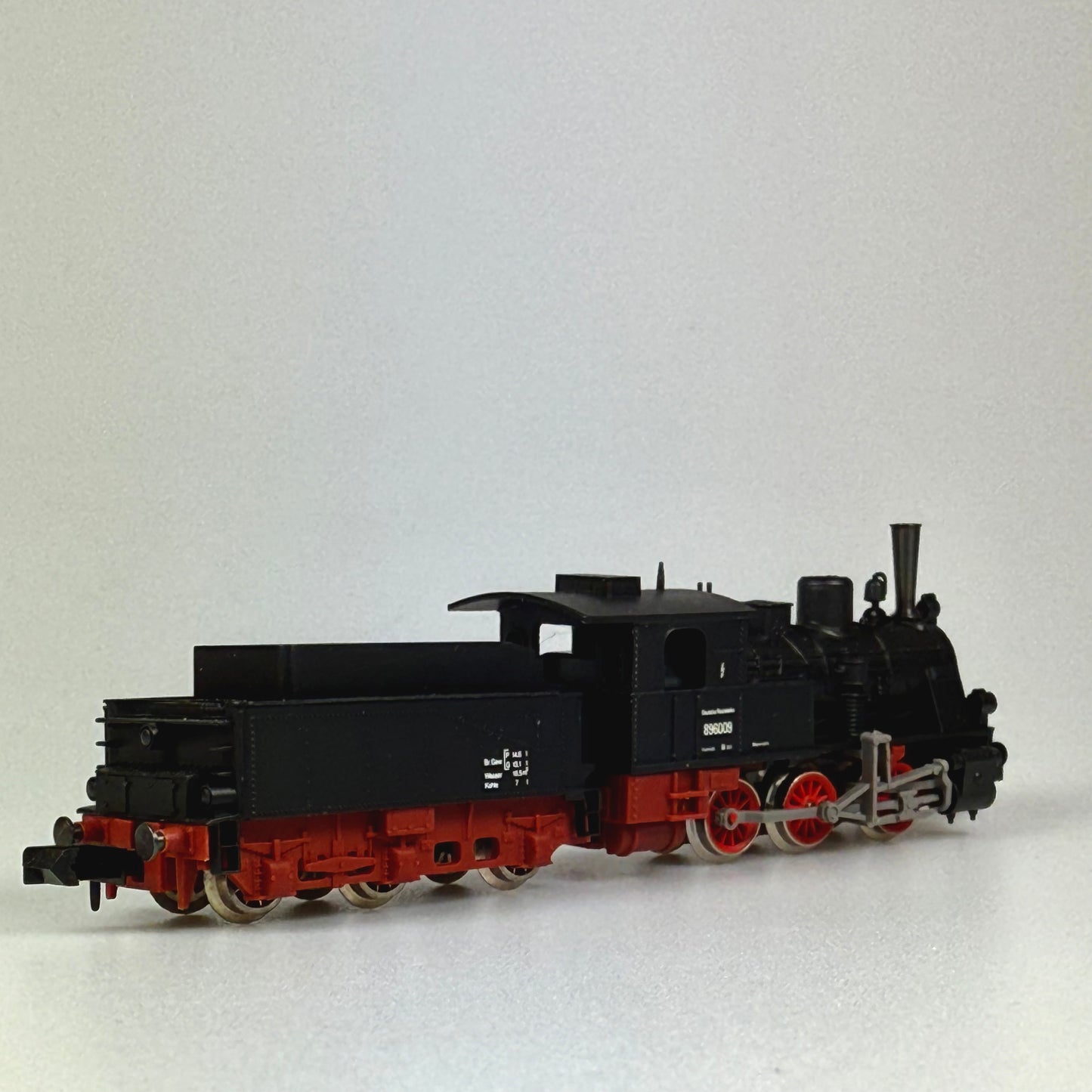 Arnold 2223 Dampflokomotive DC Spur N