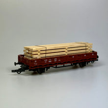 Roco Güterwagen mit Holzladung DB DC H0