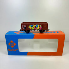 Roco Güterwagen mit Graffiti DC H0