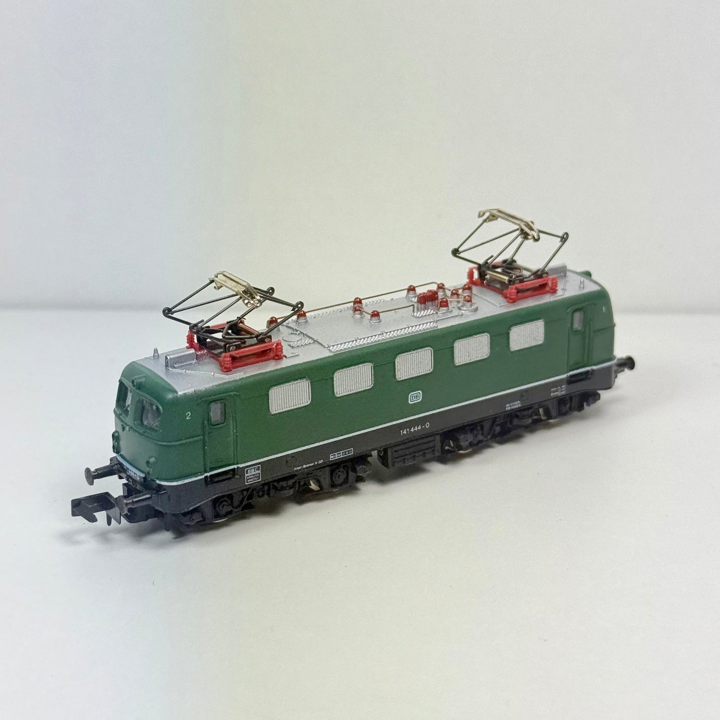 Arnold 2321 Elektrolokomotive E 141 DB DC Spur N