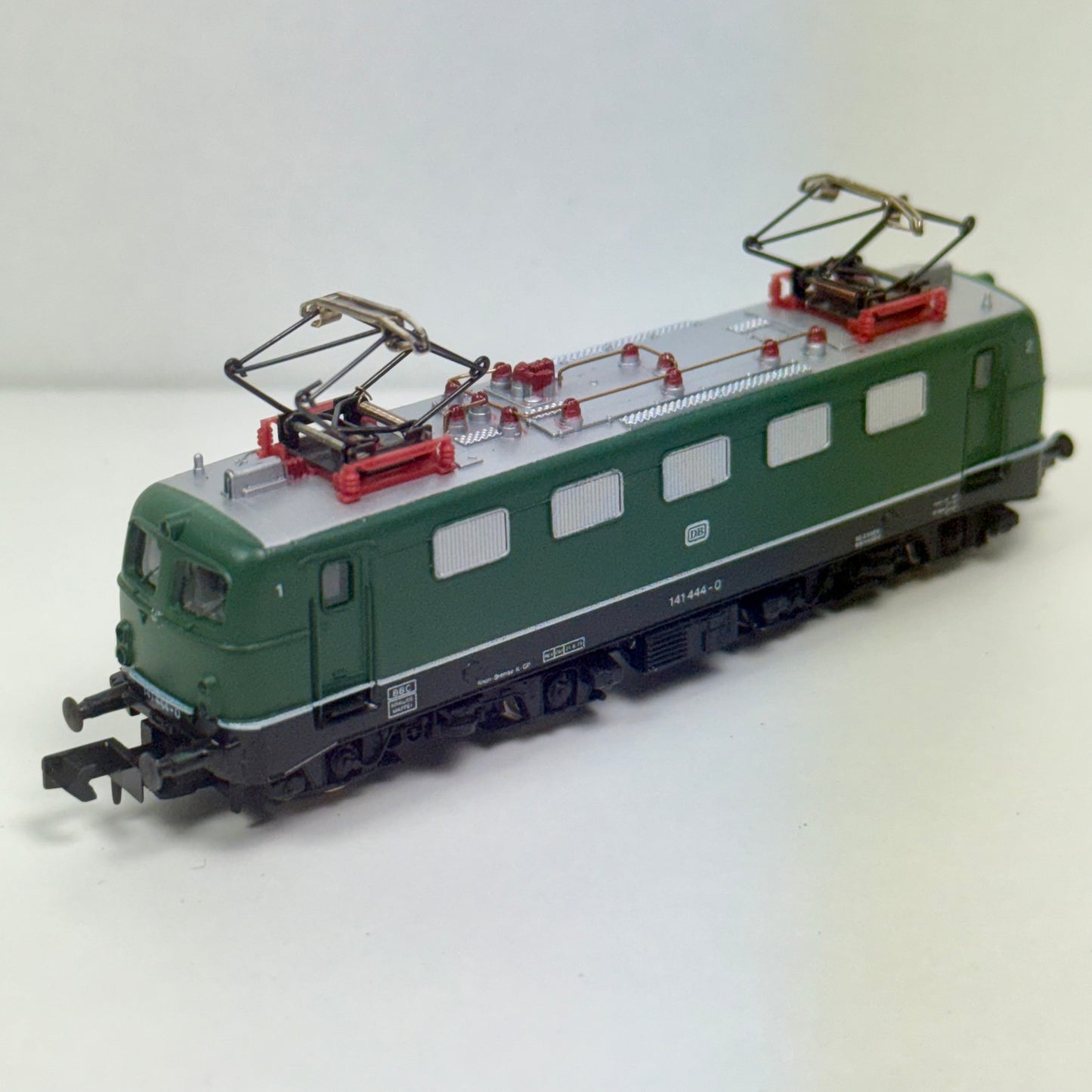 Arnold 2321 Elektrolokomotive E 141 DB DC Spur N