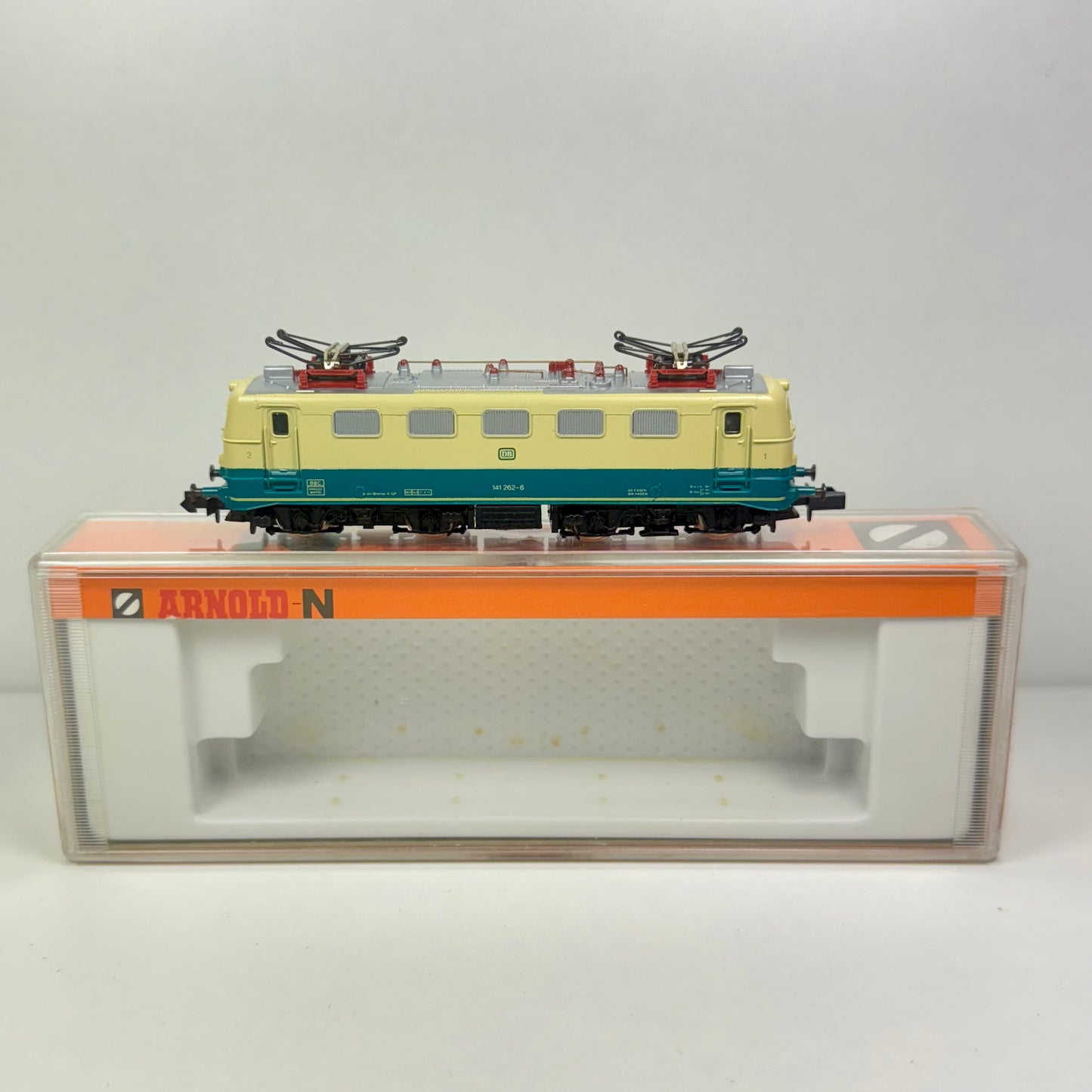 Arnold 2322 Elektrolokomotive E 141 DB DC Spur N