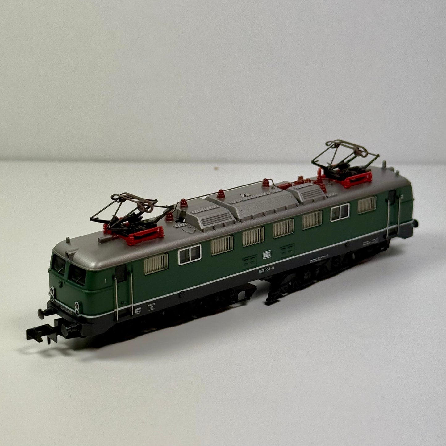 Arnold 2355 Elektrolokomotive E 150 DB DC Spur N