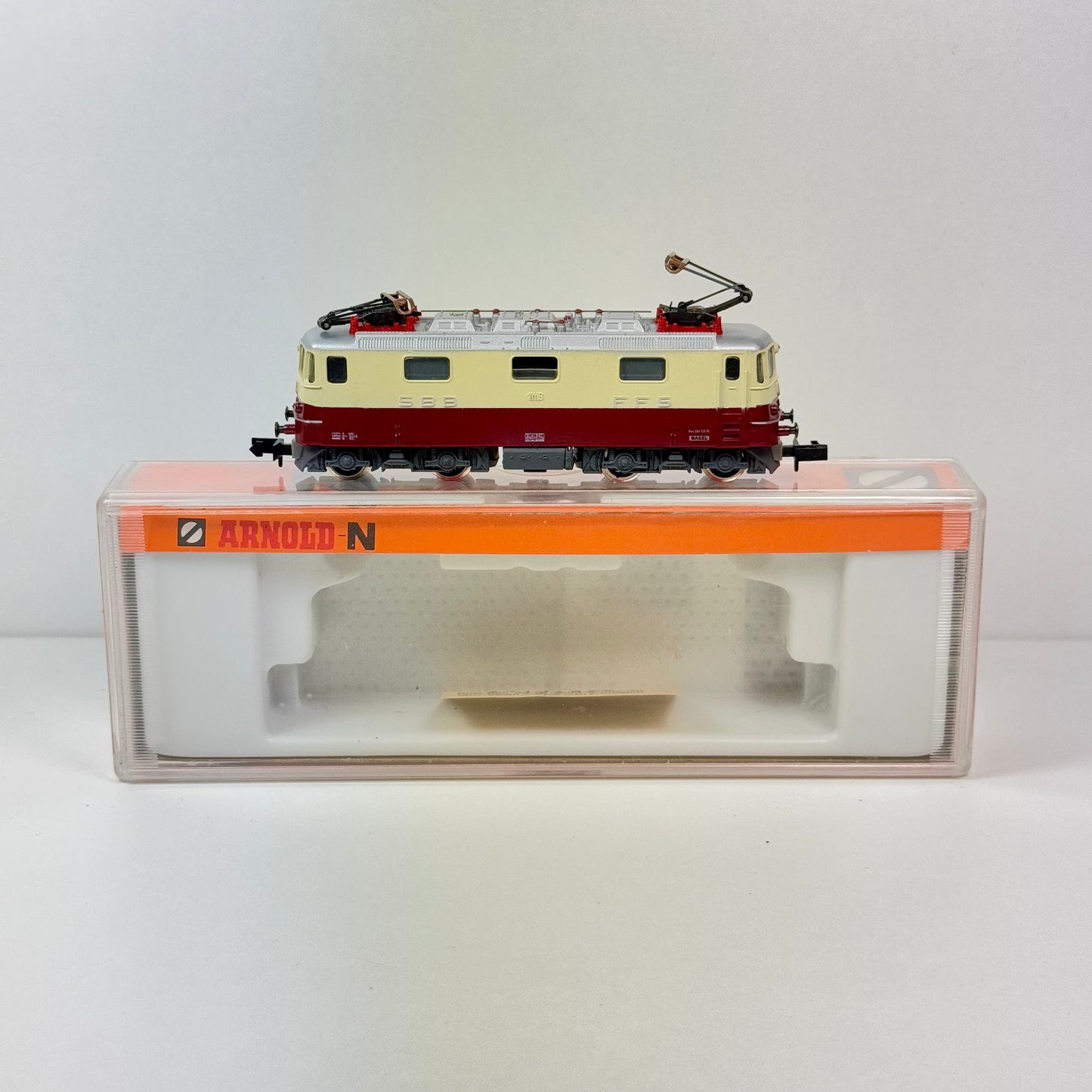 Arnold 2412 Elektrolokomotive E 1118 SBB DC Spur N