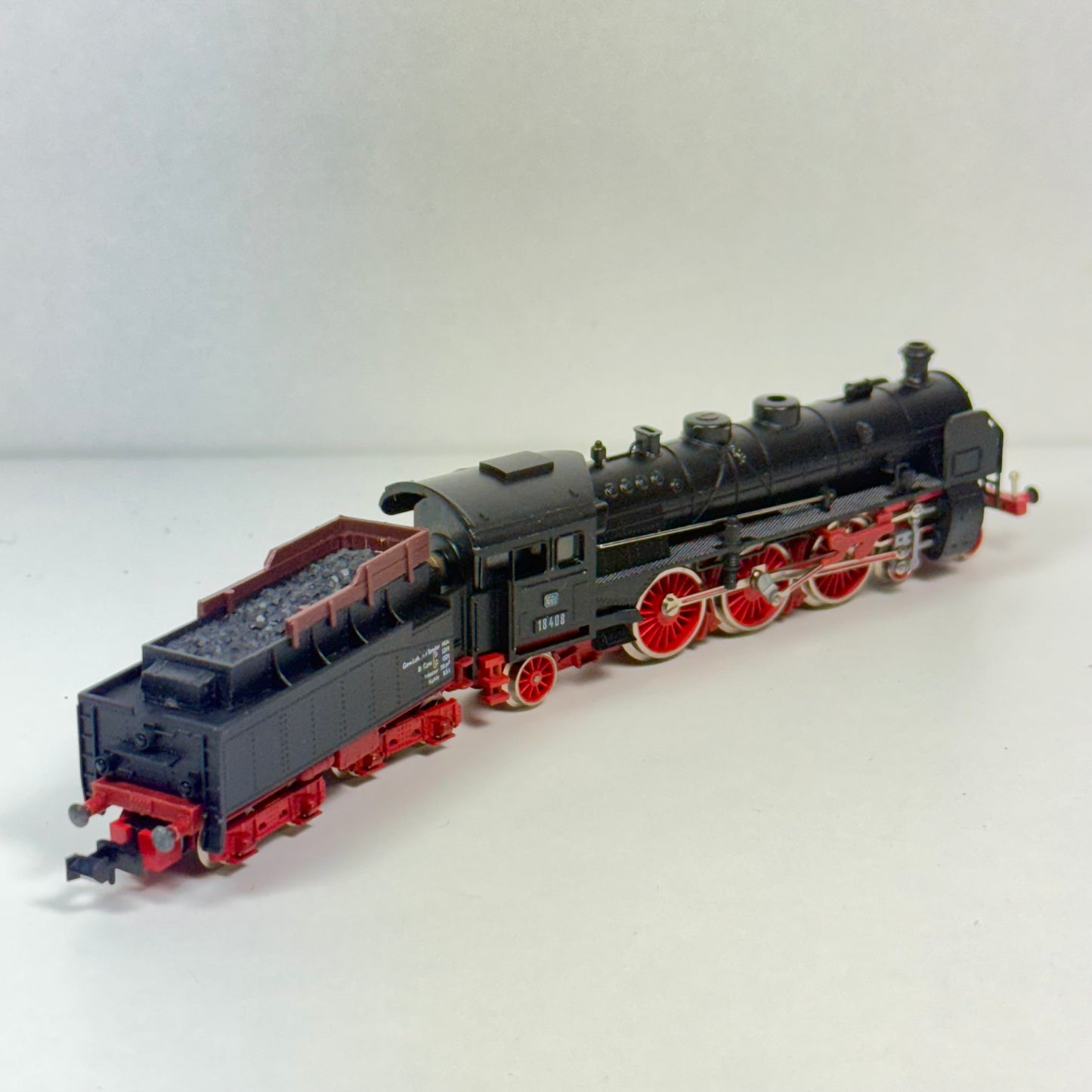 Arnold 2540 Dampflokomotive BR 18 DB DC Spur N