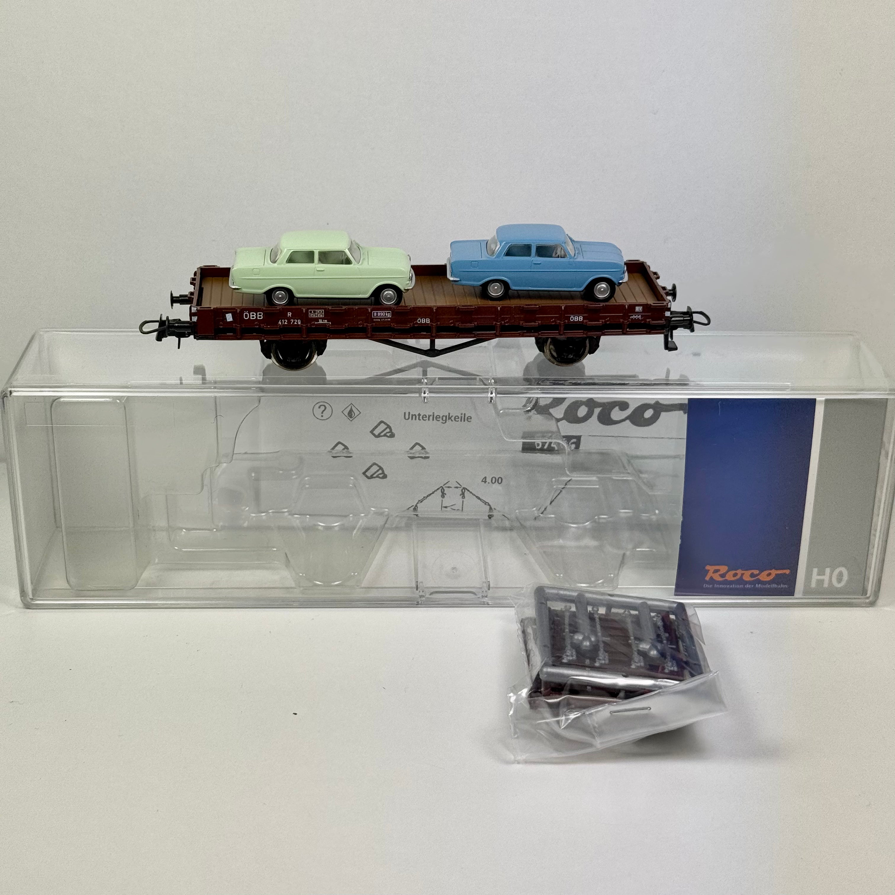 Roco 67426 Güterwagen mit Opel Kadett ÖBB DC H0