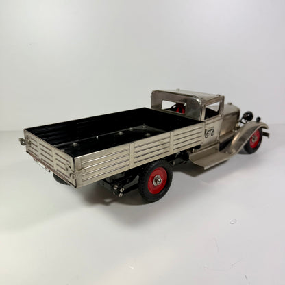 Märklin Metall Mercedes Lieferwagen "vernickelt" 45294