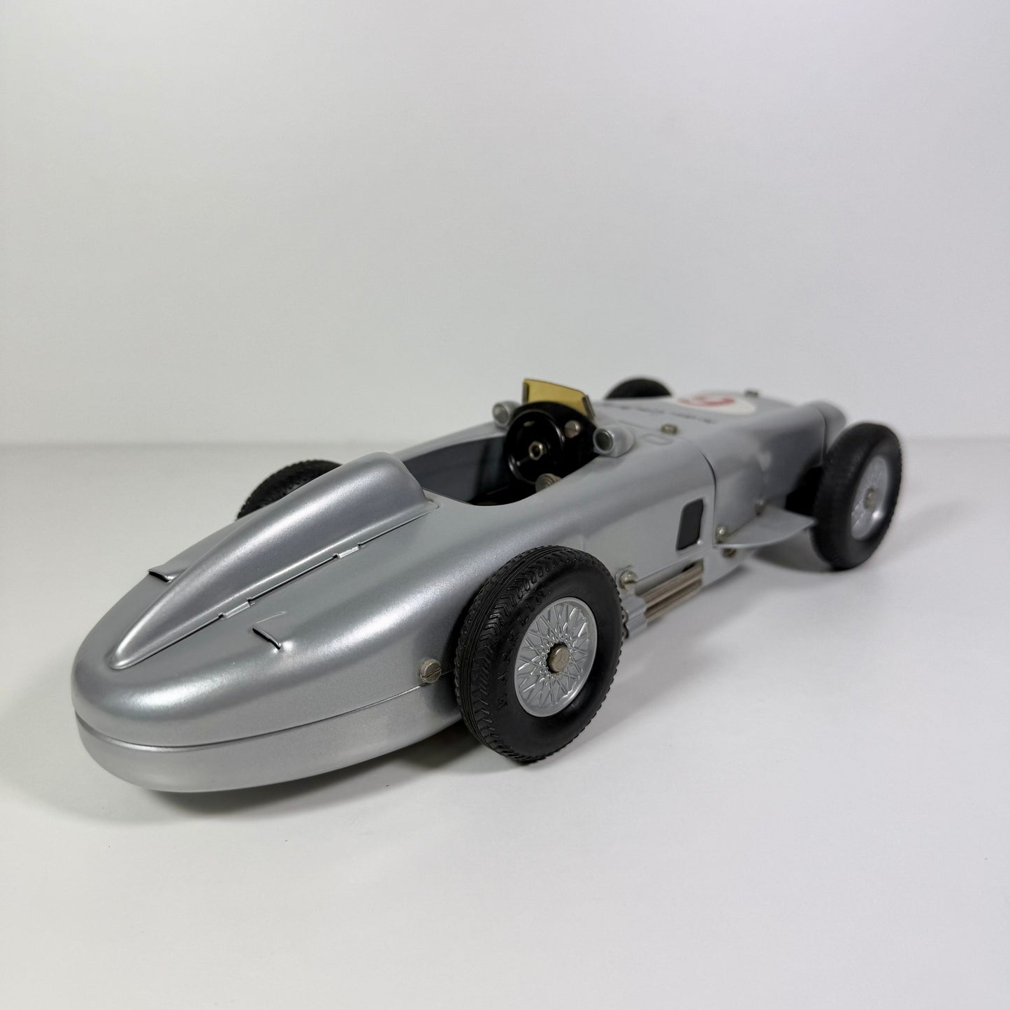 Märklin Metall Mercedes Benz 81102