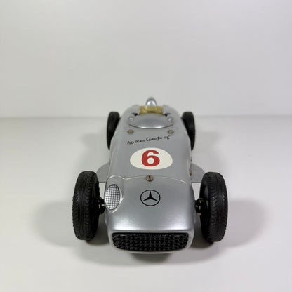 Märklin Metall Mercedes Benz 81102