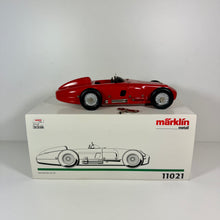 Märklin Metall Rennwagen Mercedes Benz 11021