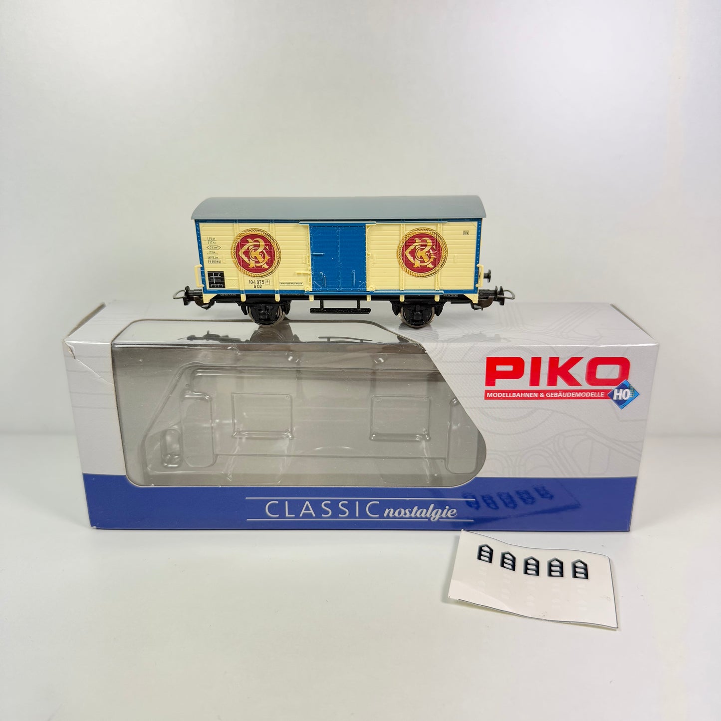Piko 58374B gedeckter Güterwagen "Roncalli DC H0