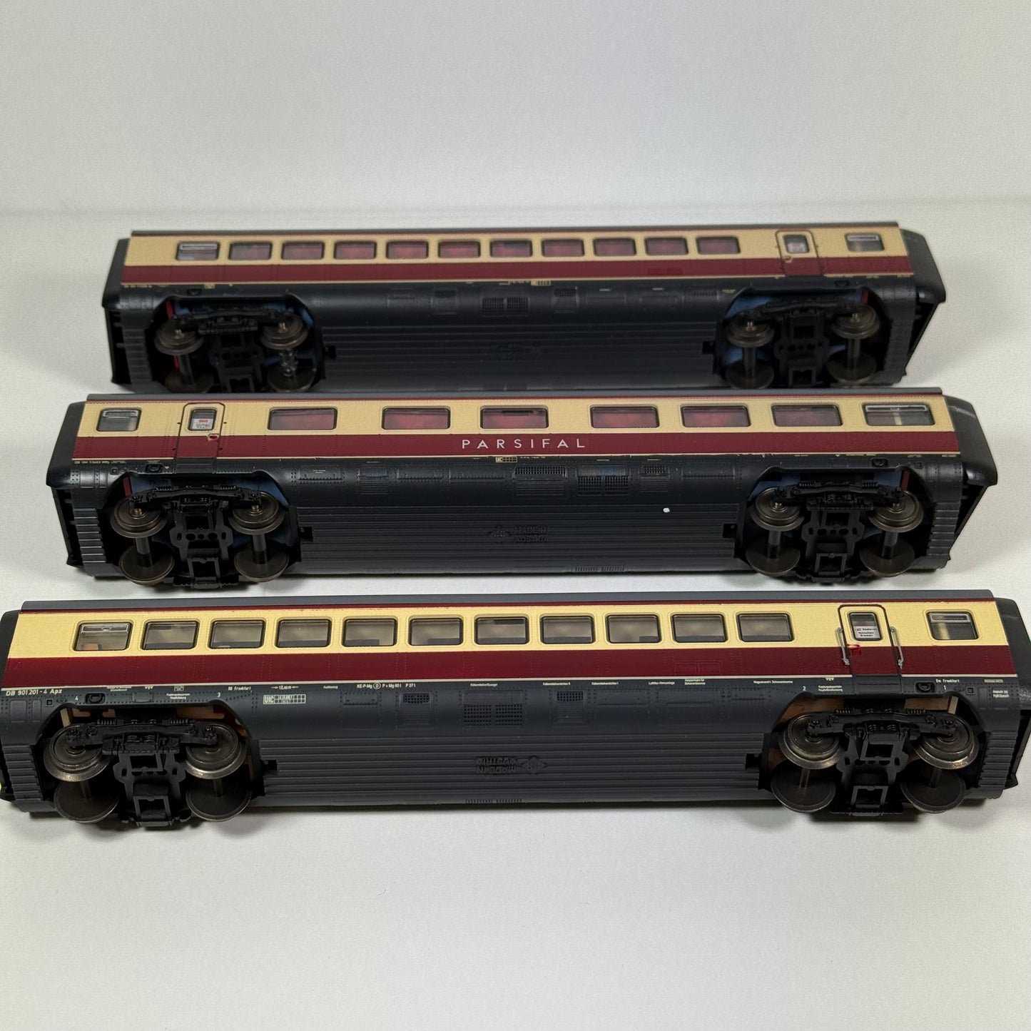 Roco 43014 Tee-Schnellzugwagen-Set "Parsifal" DC H0