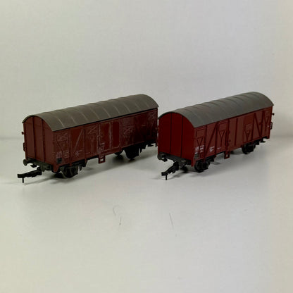 Roco 2x geschlossener Güterwagen DC H0