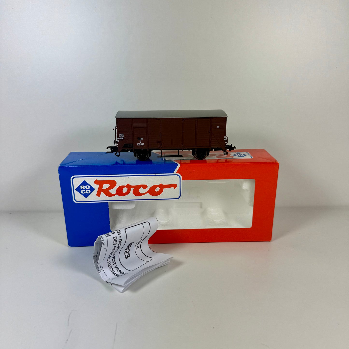 Roco 46823 geschlossener Güterwagen ÖBB DC H0