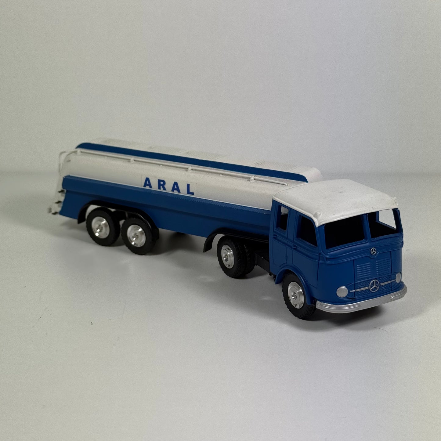 Märklin Metall Tanklaster "Aral" 18032 "Replika"