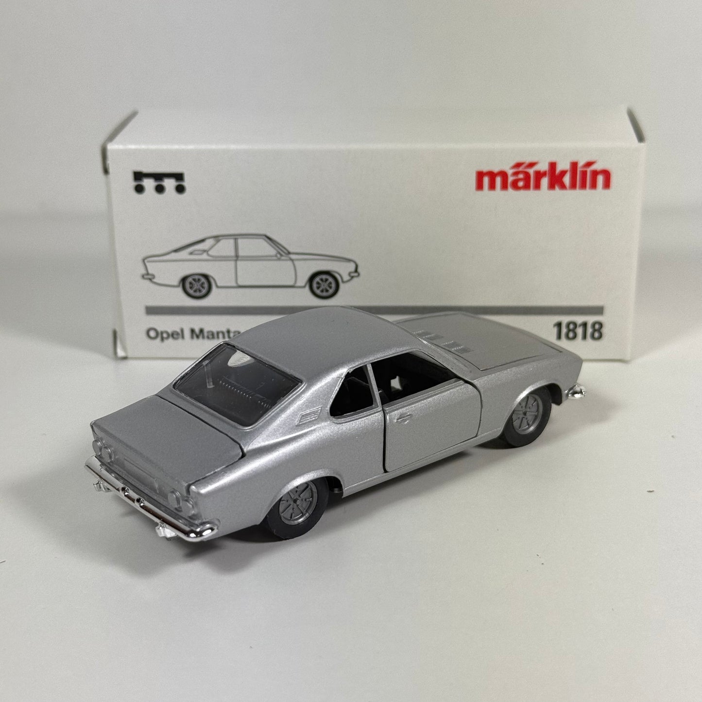 Märklin 1818 Chevrolet Corvette / Opel Manta 1:43